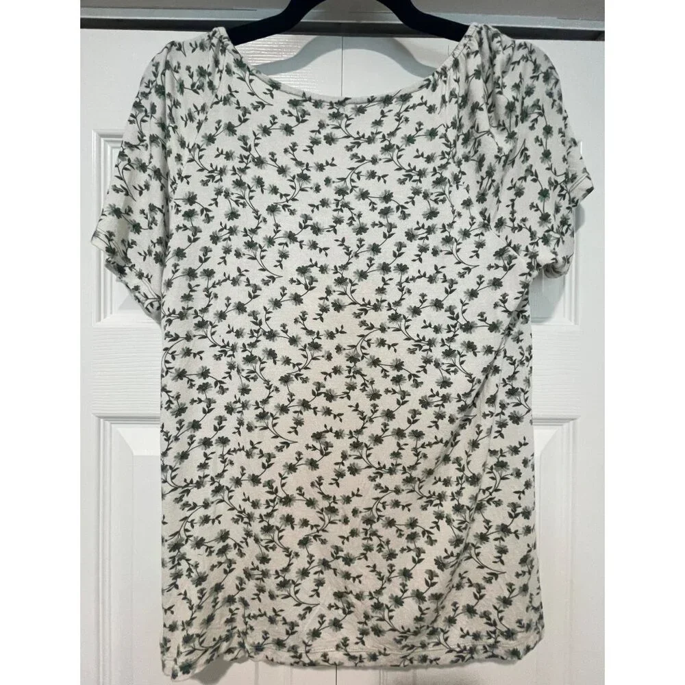 Patprimo Womens Floral Button Up Top Size M Cottagecore Forest Fairy Dainty Soft - Picture 9 of 13